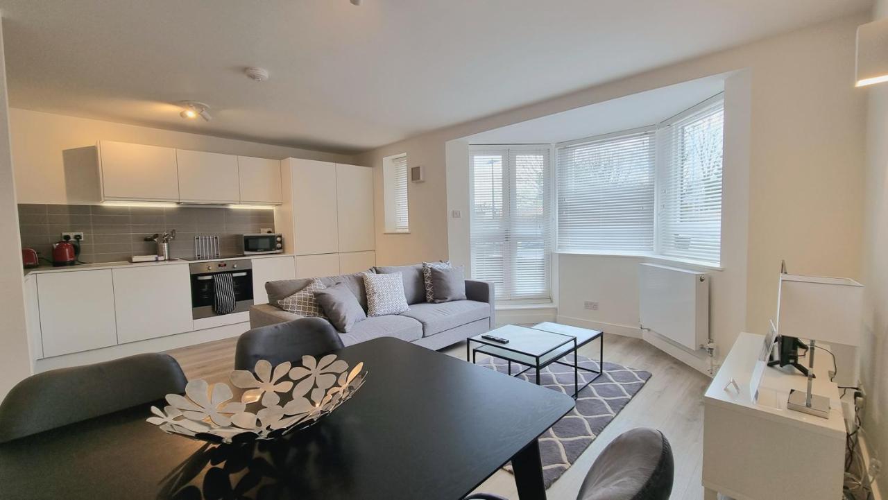 Roomspace Serviced Apartments - Kew Bridge Court Londra Exterior foto