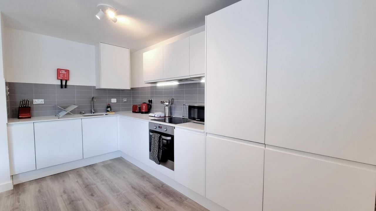 Roomspace Serviced Apartments - Kew Bridge Court Londra Exterior foto