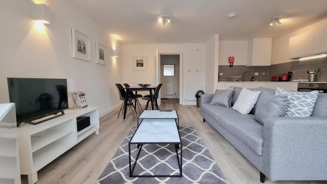 Roomspace Serviced Apartments - Kew Bridge Court Londra Exterior foto